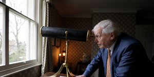 Ο Σερ Ντέιβιντ Ατένμπορο