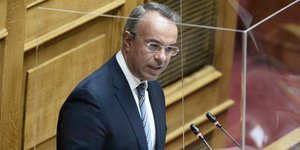 Ο Χρήστος Σταϊκούρας στο βήμα της Βουλής