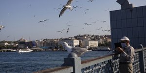 στο Βόσπορο με μάσκα