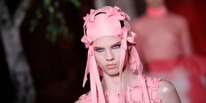 Μοντέλο σε περασμένο fashion show του Valentino