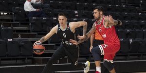 Φάση από το φιλικό Βιλερμπάν-Ολυμπιακός