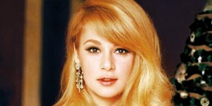 Αλίκη Βουγιουκλάκη