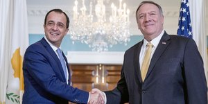 Ο Κύπριος υπουργός Εξωτερικών Ν. Χριστοδουλίδης με τον Μάικ Πομπέο