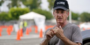 O διάσημος Αμερικανός ηθοποιός και σκηνοθέτης, Σον Πεν