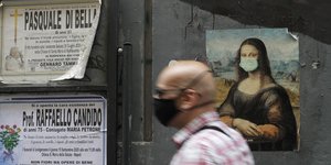 αντρας αφισα μασκα μονα λιζα 