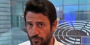 Αλέξης Γεωργούλης: Ως ευρωβουλευτής παίρνω 25.000 ευρώ το μήνα και όχι 20.000