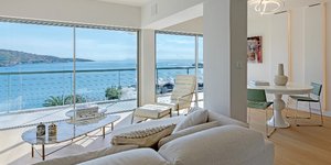 Διαμέρισμα στον Λαιμό Βουλιαγμένης