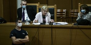 δικαστες εδρα