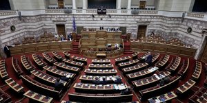εδρανα βουλης πολλά αδεια