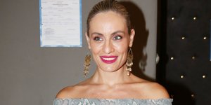 Η Ελεονώρα Μελέτη με πιασμένα μαλλιά