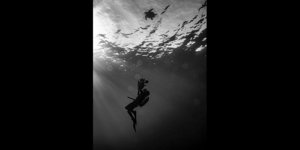 Γάλλος κινηματογραφιστής υμνεί την Ελλάδα: «Ένα πραγματικό φυσικό κόσμημα του πλανήτη»