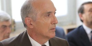 Άγριες Μέλισσες: Με ποια κούκλα ηθοποιό είναι παντρεμένος ο δικηγόρος των Σεβαστών 