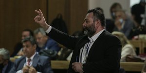 Ο καταδικασθείς Γιάννης Λαγός κατά τη διάρκεια της δίκης