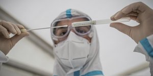 Τεστ κορωνοϊού μπατονετα 