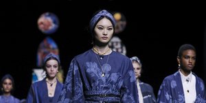 Γυναίκα με eyeliner