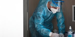 Κορωνοϊός τεστ από κλιμάκιο του ΕΟΔΥ