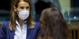 Θετική στον κορωνοϊό η υπουργός Εξωτερικών του Βελγίου, Σόφι Βίλμες