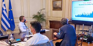 Σύσκεψη στο Μαξίμου για τον κορωνοϊό με Μητσοτάκη -Τσιόδρα: Ανησυχία για την αύξηση των κρουσμάτων στη Θεσσαλονίκη