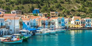 λιμανι χρωματιστα σπιτακια