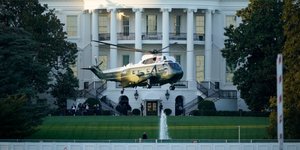 Το Marine One στον Λευκό Οίκο