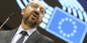 Μισελ λήψη απο κατω