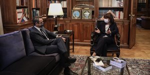 Ο Κυριάκος Μητσοτάκης και η Κατερίνα Σακελλαροπούλου / Φωτογραφία: EUROKINISSI/ΣΩΤΗΡΗΣ ΔΗΜΗΤΡΟΠΟΥΛΟΣ