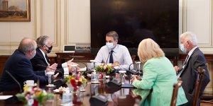 Με τον Πρόεδρο του Κεντρικού Ισραηλιτικού Συμβουλίου Ελλάδος συναντήθηκε ο Κυριάκος Μητσοτάκης