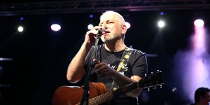 Ο Νίκος Πορτοκάλογλου πάνω στην σκηνή