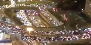 Απίστευτο μποτιλιάρισμα στο Παρίσι πριν το lockdown