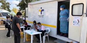 Συναγερμός στο Περιστέρι: Εντοπίστηκαν 31 κρούσματα κορωνοϊού με μέση ηλικία τα 35 έτη