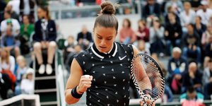  Η Μαρία Σάκκαρη πανηγυρίζει με σφιγμένη την γροθιά