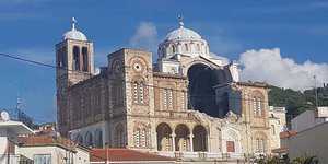 Σεισμός στη Σάμο: Έπεσε εκκλησία στο Καρλόβασι