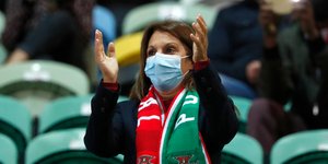 Η Σουηδία παρά την αυξητική τάση των κρουσμάτων δεν αλλάζει τακτική