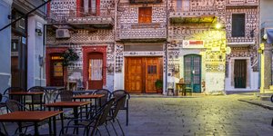 τραπεζακια