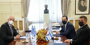 Οι υπουργοί Εξωτερικών Ελλάδας, Κύπρου, Ισραήλ