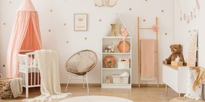 Βρεφικό δωμάτιο με παλ χρώματα
