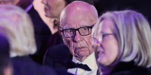 O μεγιστάνας των ΜΜΕ Ρούπερτ Μέρντοχ με τον Ντόναλντ Τραμπ