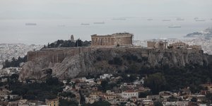 Η Ακρόπολη από μακριά