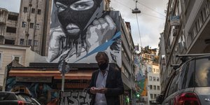 αντρας τσιγάρο γκραφιτι