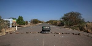 Οδοφράγματα στην περιοχή Τιγκρέ όπου μαίνονται οι συρράξεις με τις δυνάμεις της κυβέρνησης της Αιθιοπίας