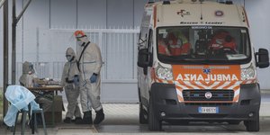 ασθενοφορο διασωστες