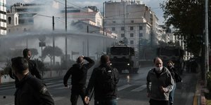 Η αστυνομία σταμάτησε τις παράνομες συγκεντρώσεις