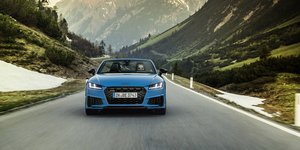 Τo νέο Audi TTS Competition plus έχει 320 ίππους