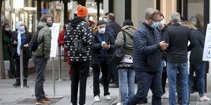 Αυστρία κορωνοϊός κόσμος με μάσκες