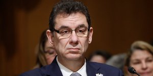 Ο CEO της Pfizer, Αλβέρτος Μπουρλά