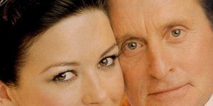 Μάικλ Ντάγκλας – Κάθριν Ζέτα Τζόουνς στο γάμο τους