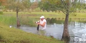 Η δραματική διάσωση ενός κουταβιού από αλιγάτορα