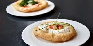 Pizza fritta Η άγνωστη ξαδέρφη της Ναπολιτάνικης πίτσας