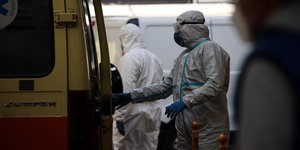 ΕΚΑΒ διασώστες στολη 