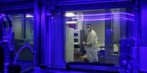 Εμβόλιο Moderna για κορωνοϊό: Ξεκινούν οι κλινικές δοκιμές σε εφήβους